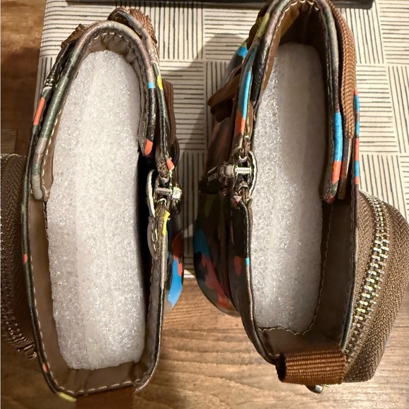 Cape Robbin Monik Block Heel Booties - Picture 8 of 12